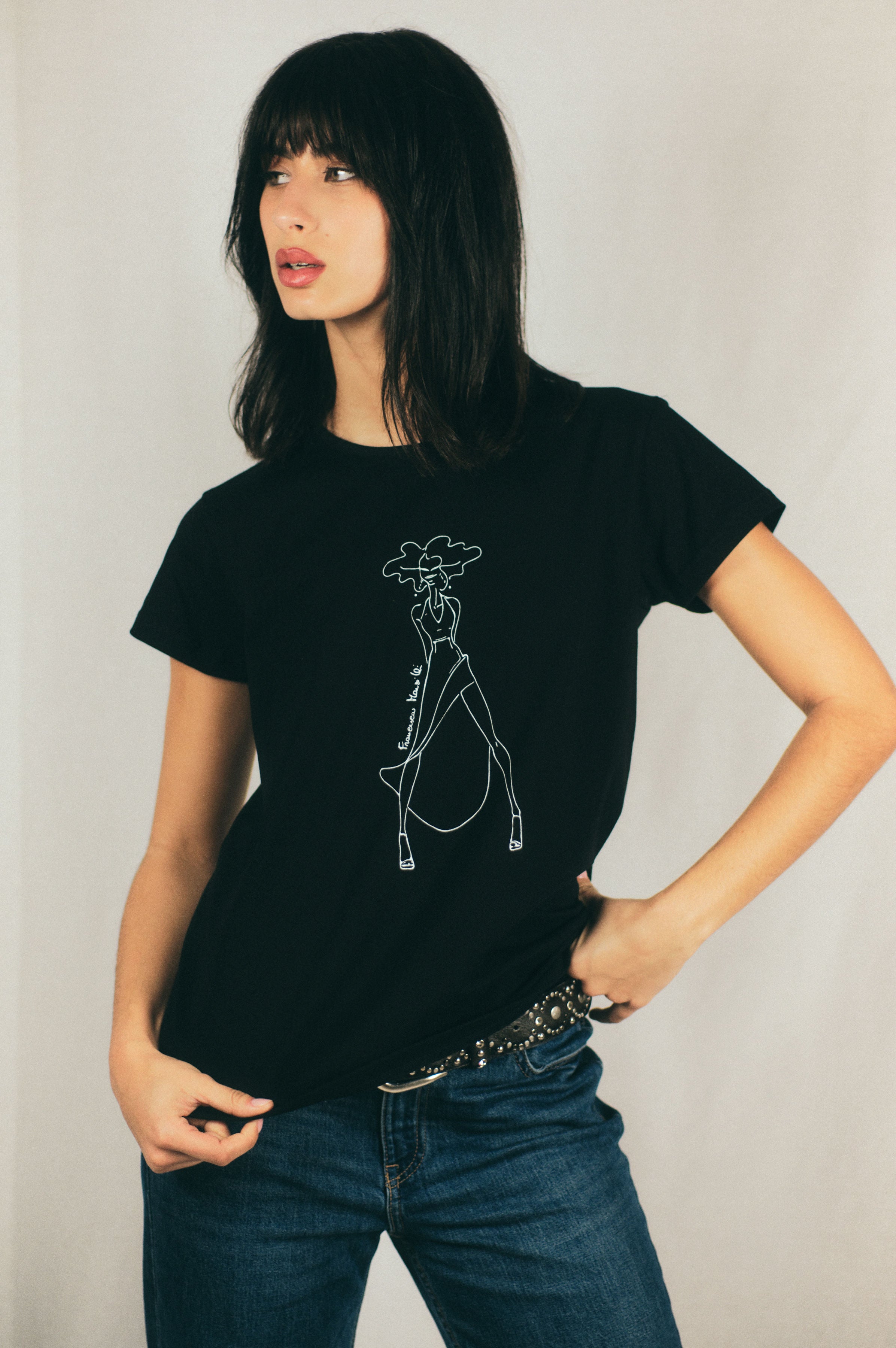 White Charmy T-Shirt — Liz